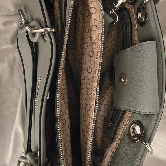 Guess Los Angeles Larkin Blue Crossbody (New with Tags) - Picture 8 of 12